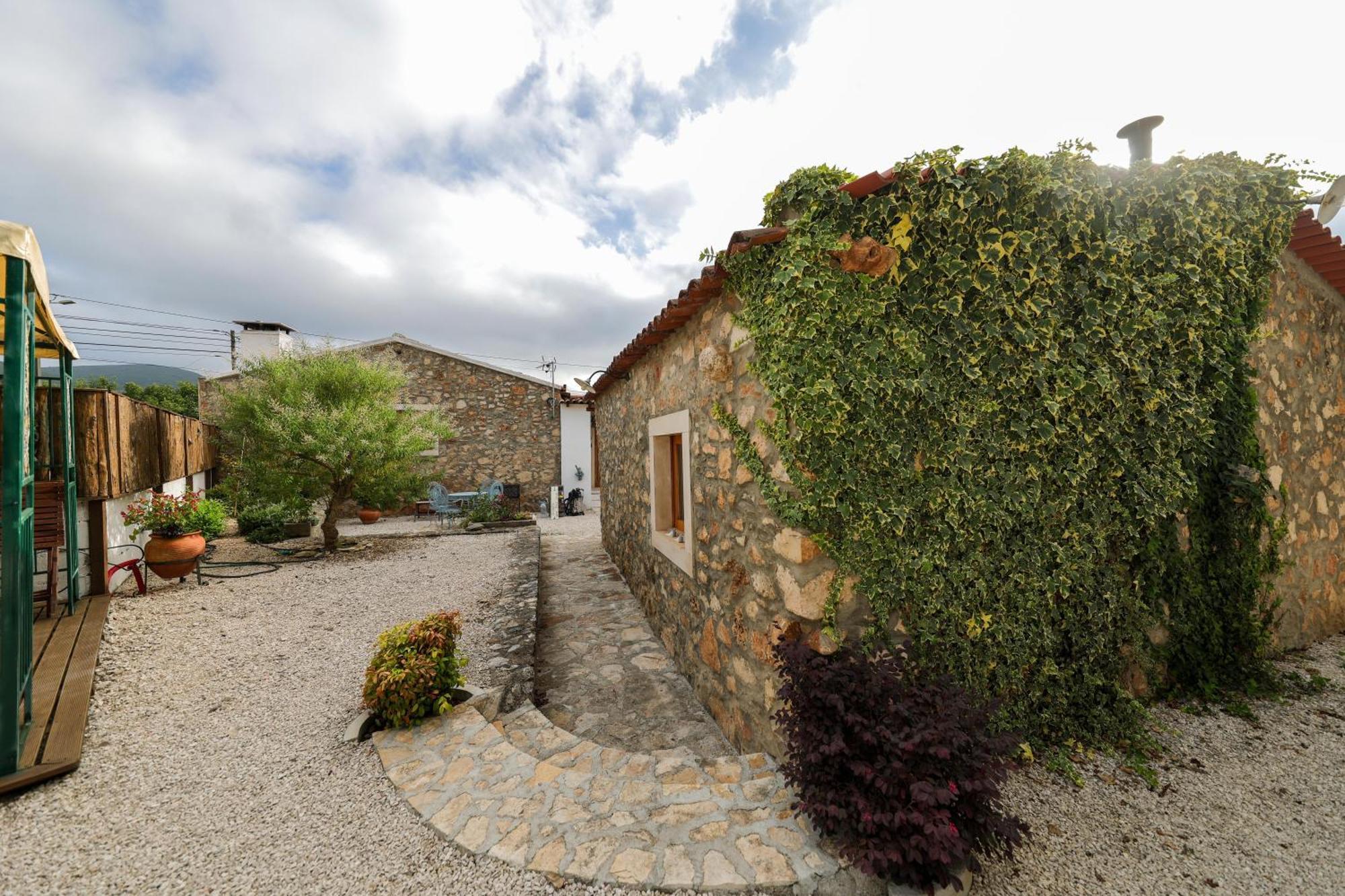 Villa Renovated Wine Press House - With Pool Porto de Mós Exterior foto